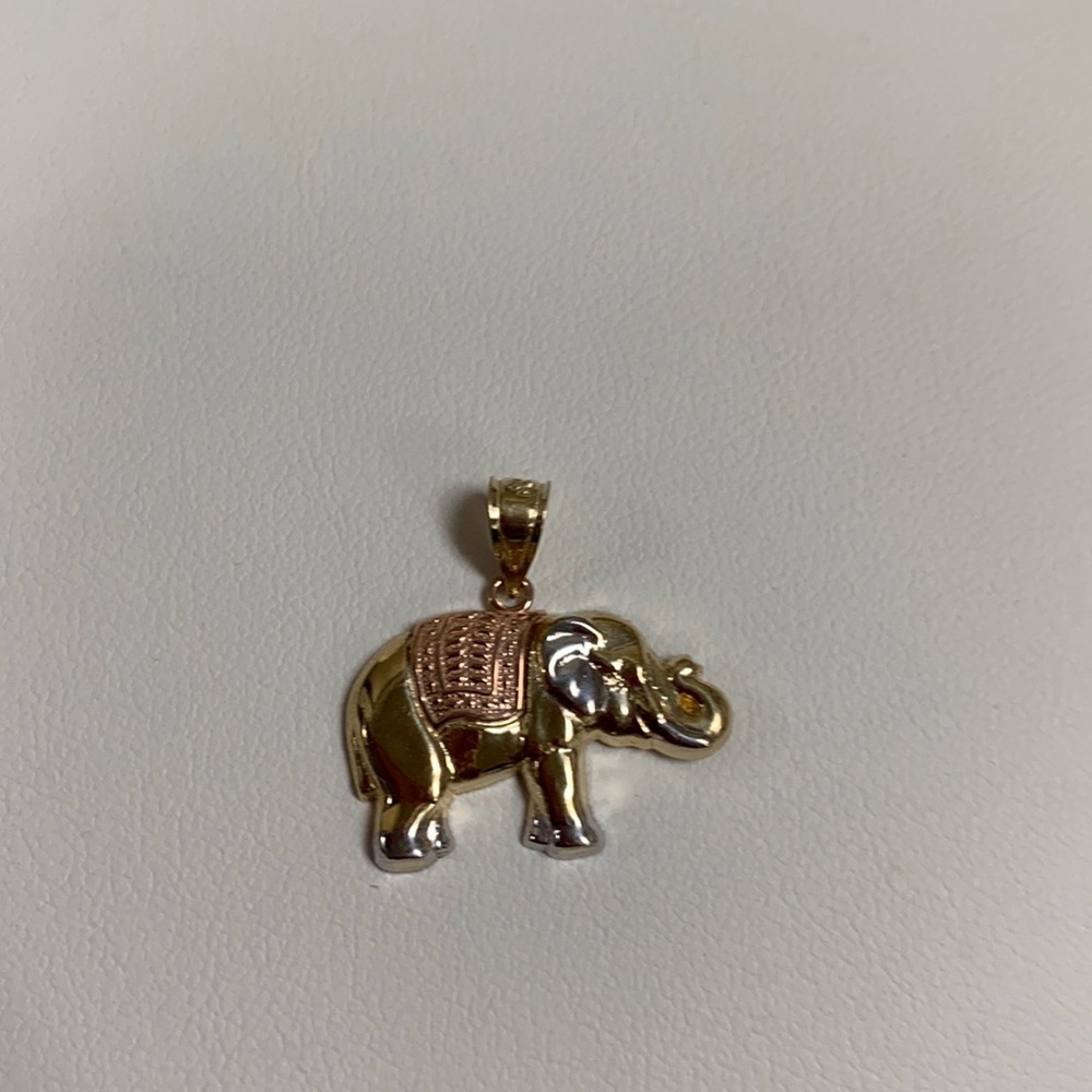 14K tri color Gold Elephant Pendant - Picture 6 of 12